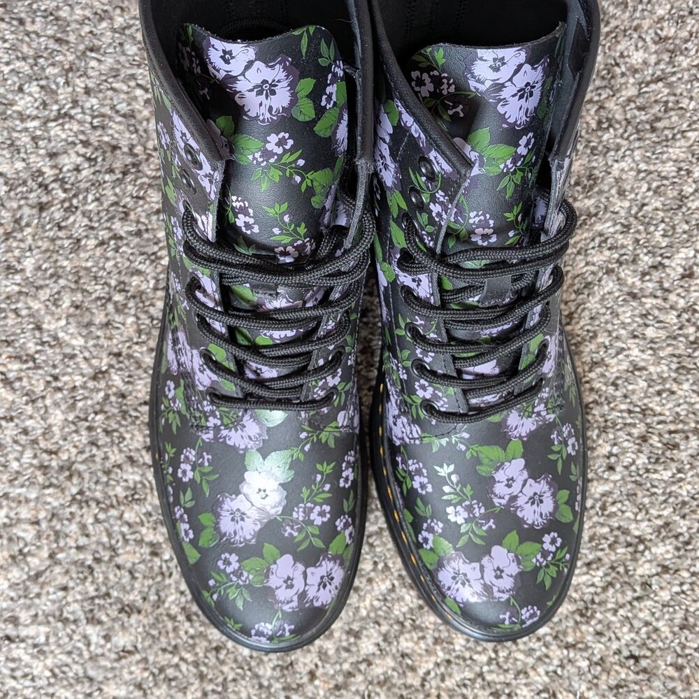 Floral Dr. Martens Zavala Hydro - Picture 11 of 11